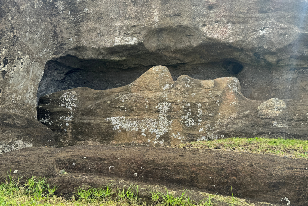 Moai inacabado na Fábrica de Moais